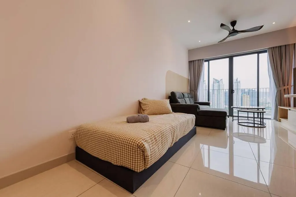 公寓 Datum Jelatek Balcony W Infinity Pool Linked Lrt Klccview Mall 吉隆坡